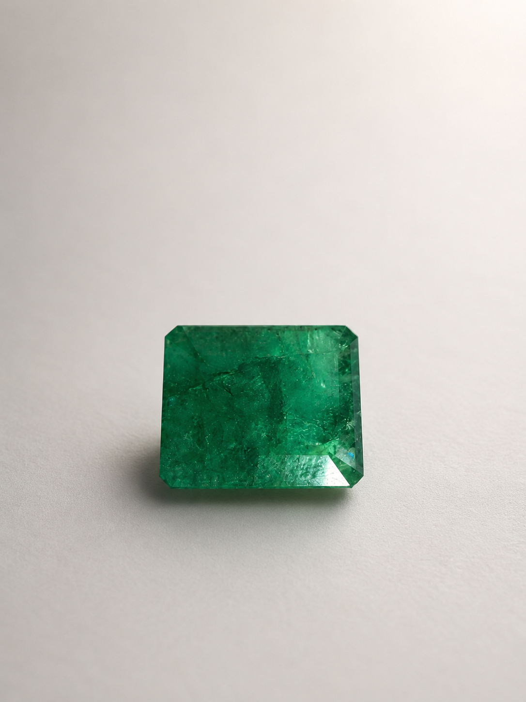 Emerald loose gemstone — premium quality, supplied by Jai Impex Jaipur